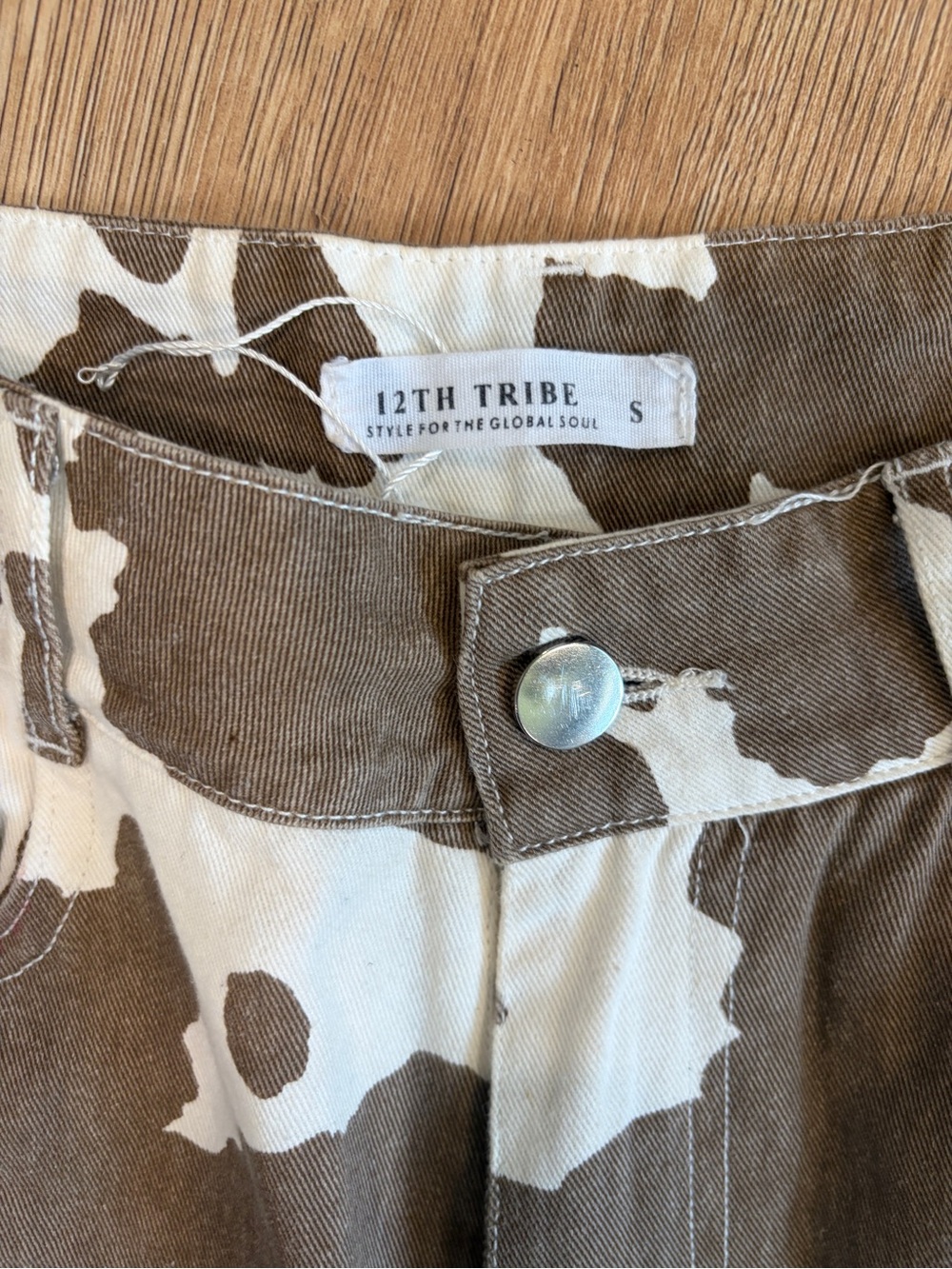 12th Tribe Brown Cow Print Wide Leg Jeans Size Small Western Ranch - Picture 4 of 6